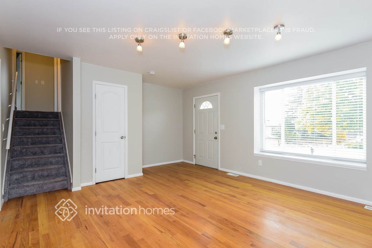 227 Poppy Street - Photo 3 of 16