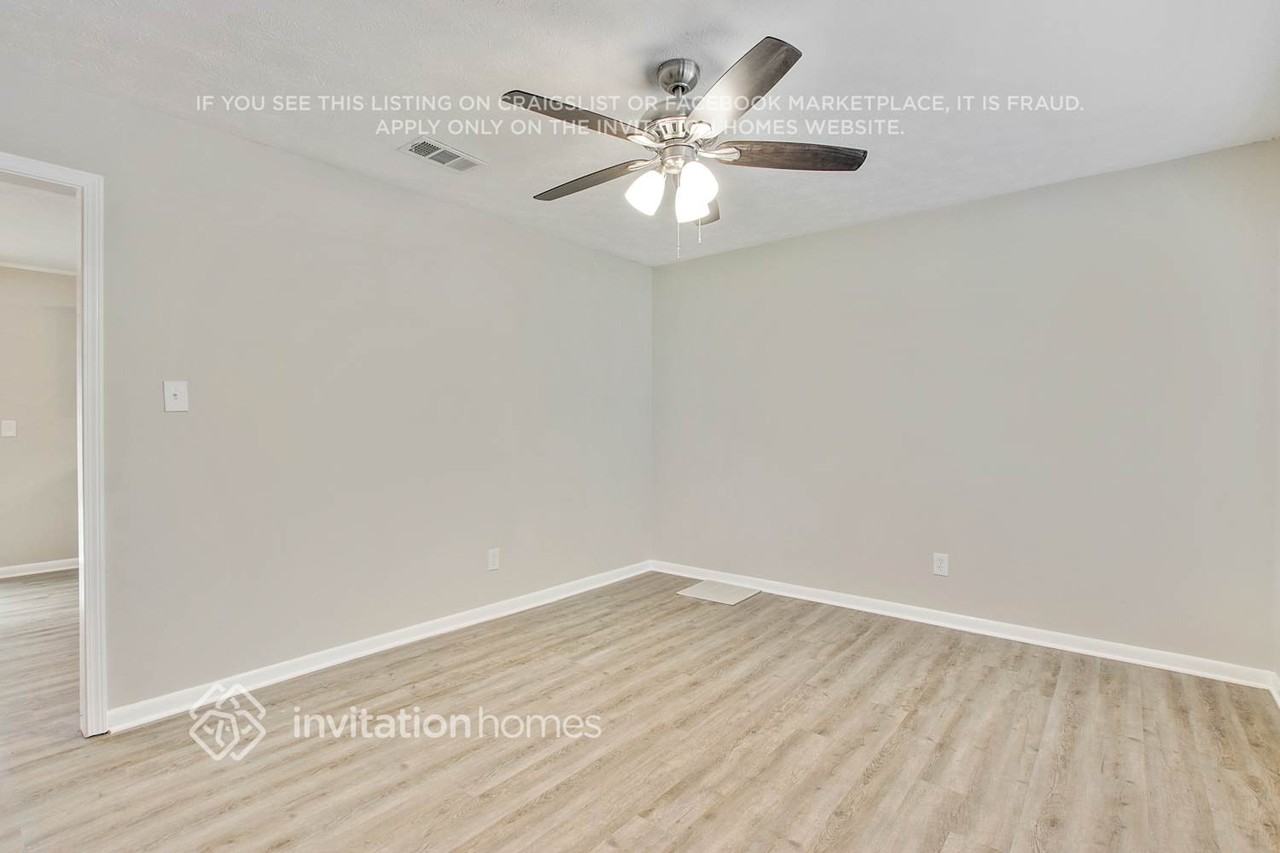 7110 Carolyn Cir - Photo 7 of 25