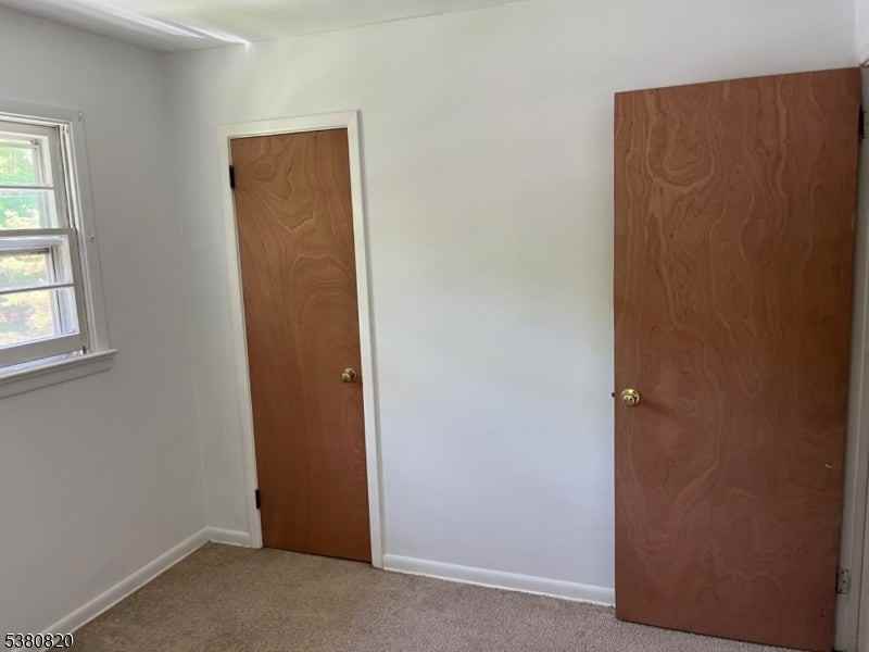 38 Park St - Photo 7 of 11