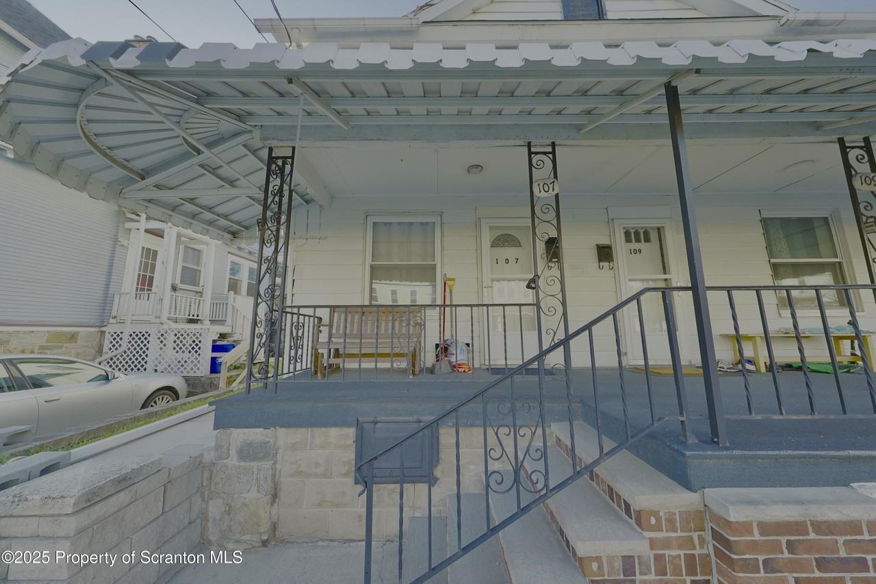 107 N Sumner Ave - Photo 2 of 19