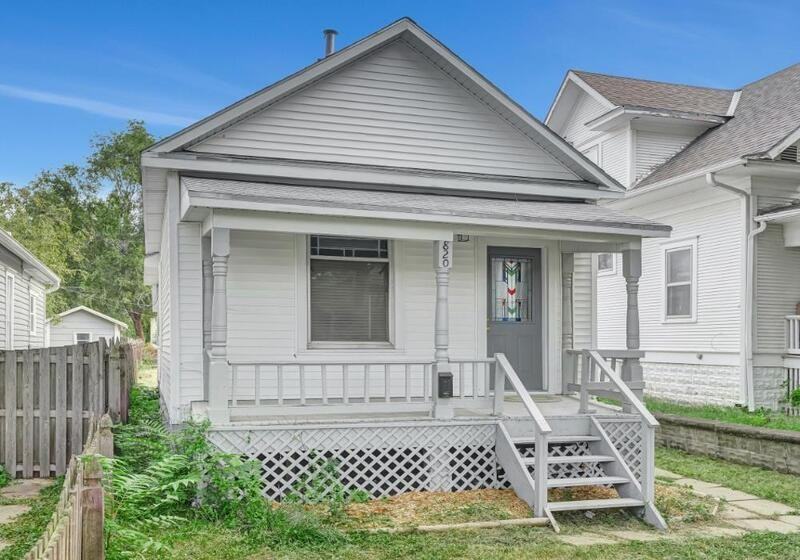 820 Charleston St - Photo 2 of 16