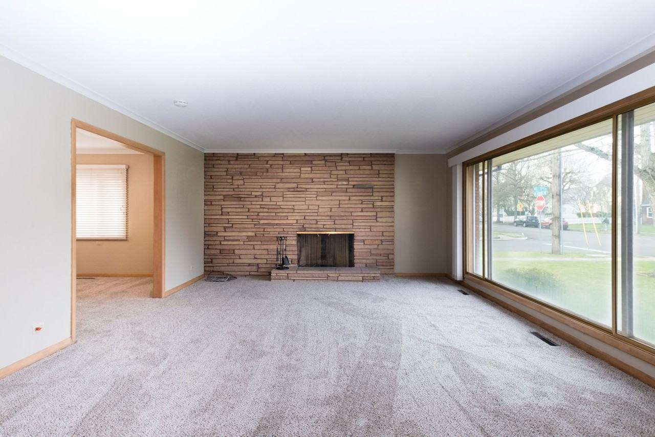 912 E Main St - Photo 6 of 24