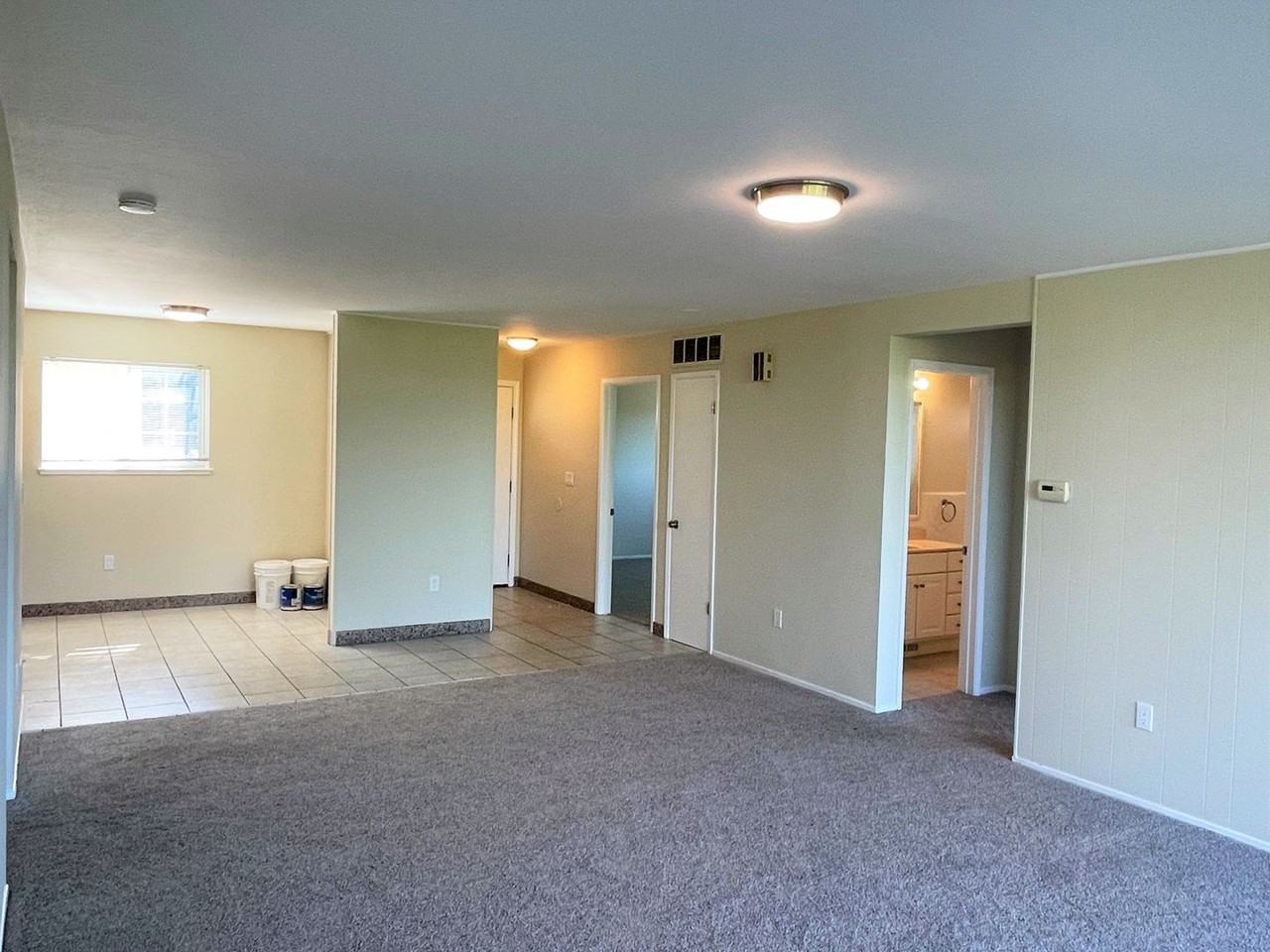 146 Buchanan Ct - Photo 4 of 21