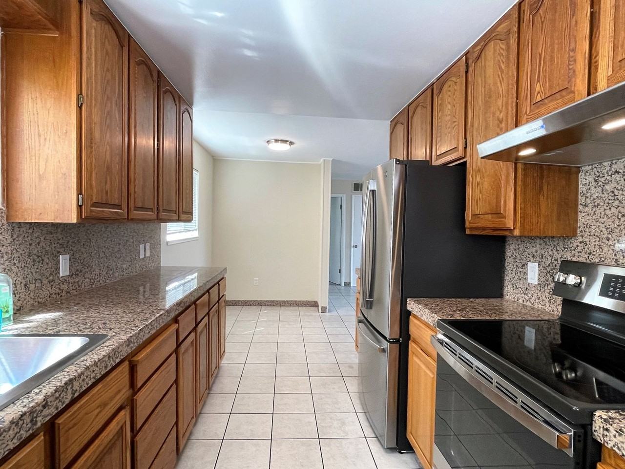 146 Buchanan Ct - Photo 6 of 21