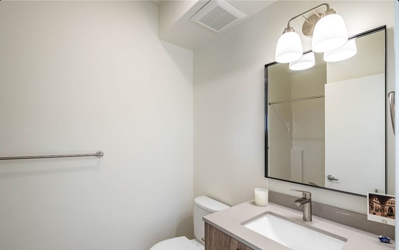 ONE MONTH FREE at Graceland Apartments! - Photo 3 of 43