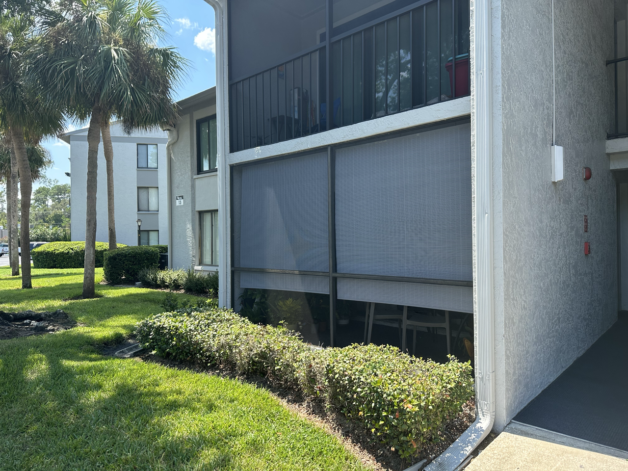 1311 S Pine Ridge Cir #1311 - Photo 4 of 17