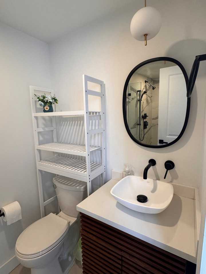 129 5th St #1 - Photo 6 of 6