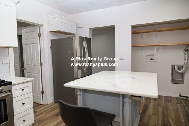 Greenwood Sq #1 - Photo 6 of 20