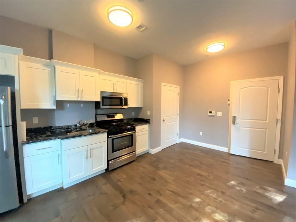 41 Saratoga St #4E - Photo 3 of 10