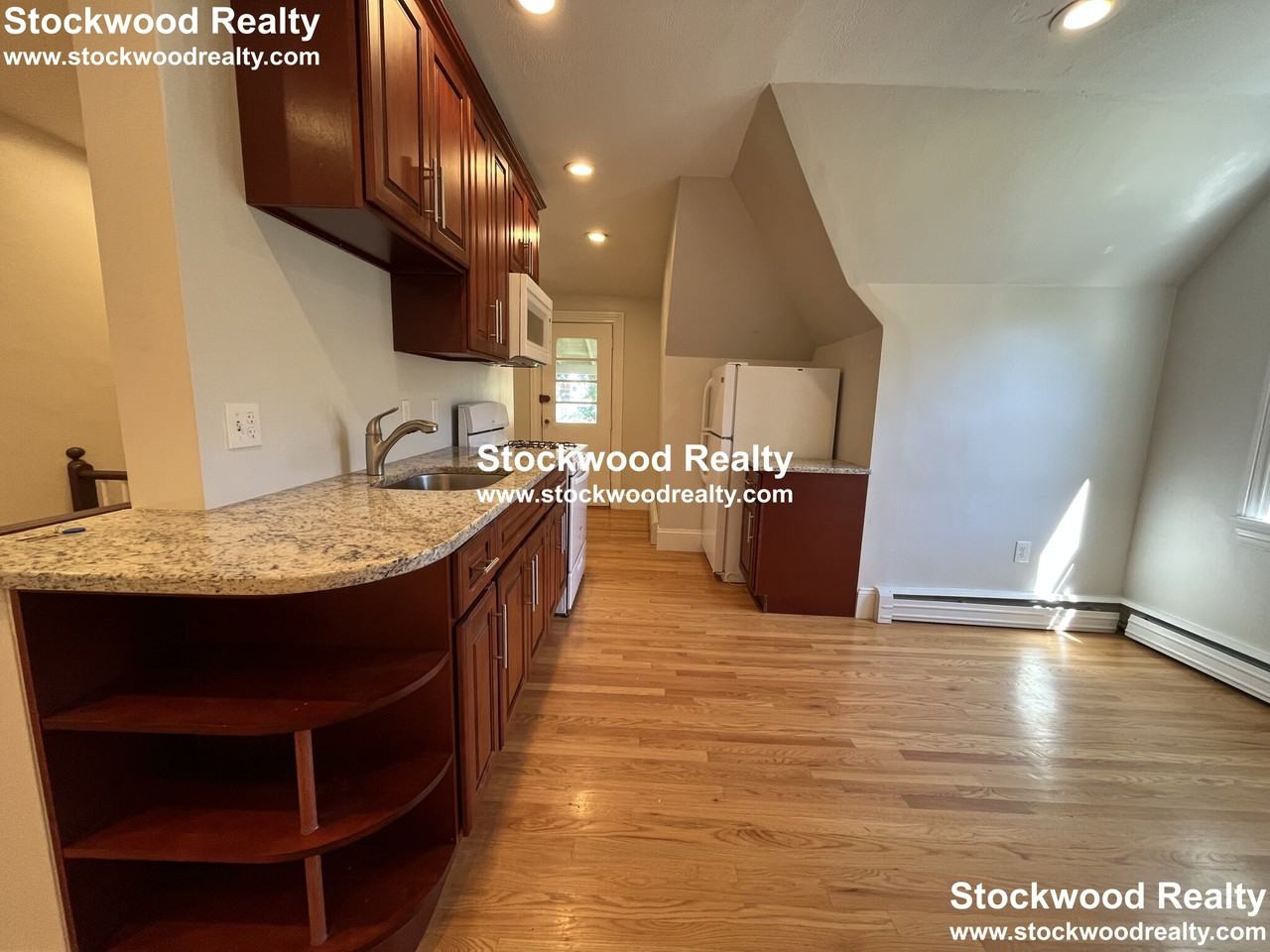 90 Lyndhurst St #5 - Photo 3 of 50
