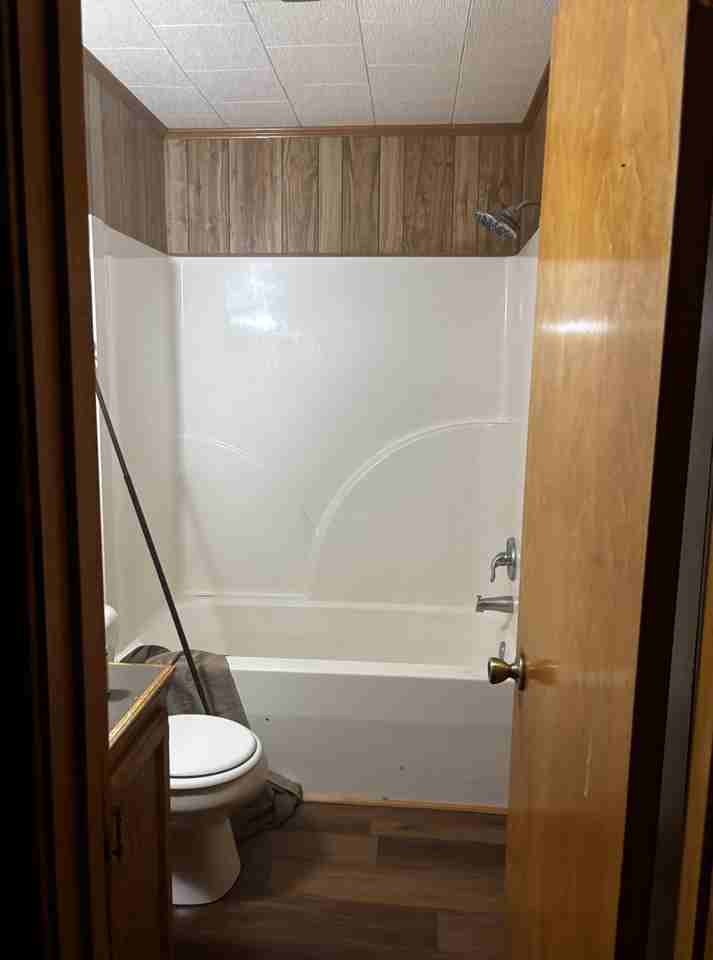 1140 W 14th St #NA - Photo 3 of 8