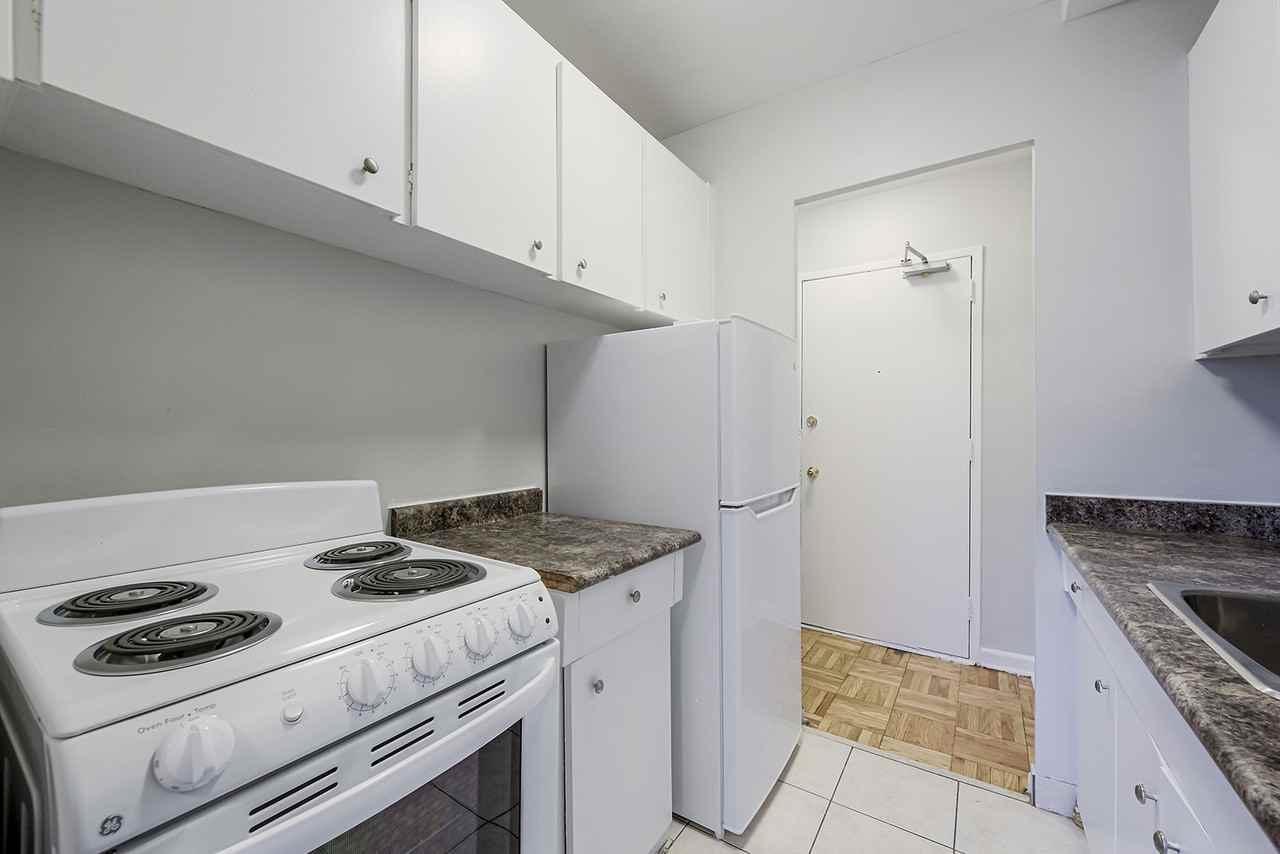 40 Raglan Avenue - Photo 2 of 32