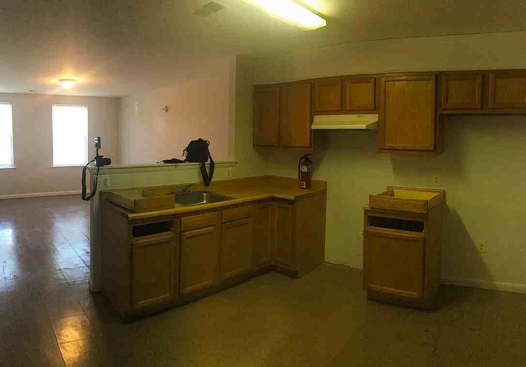 4136 West Girard Avenue - Photo 5 of 13