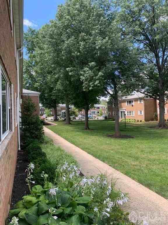 160 Evergreen Rd #14A - Photo 3 of 21