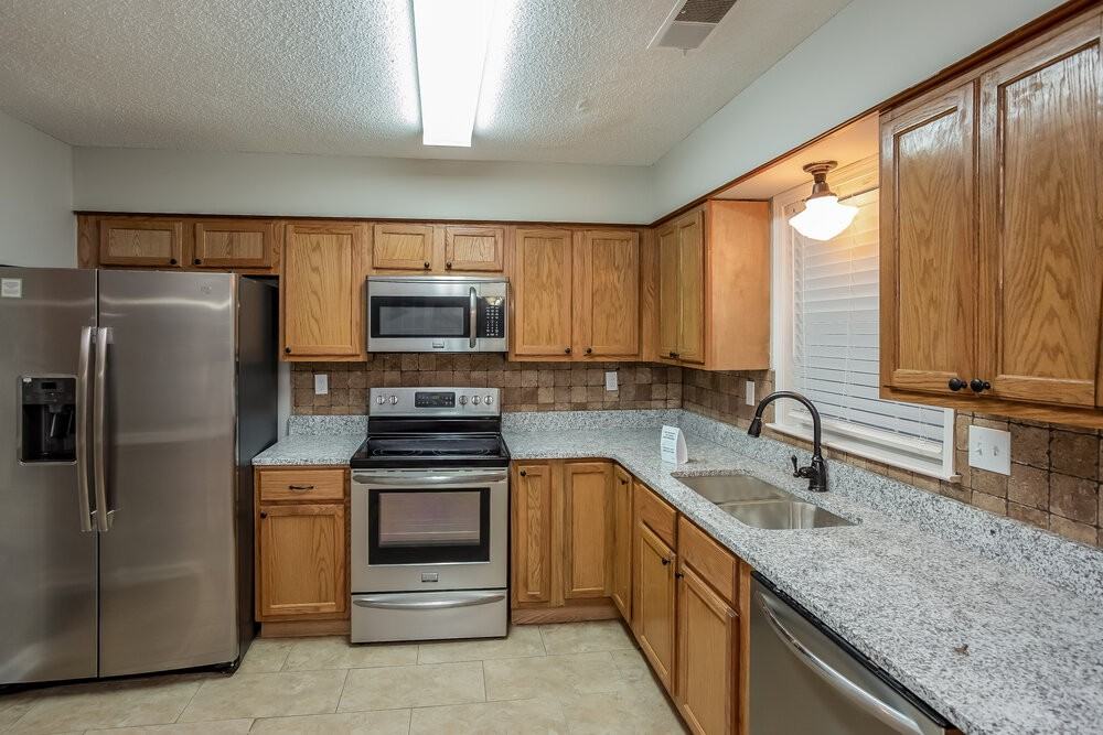 7165 Chevy Chase - Photo 7 of 17
