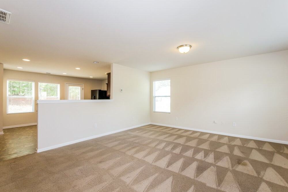 5605 Twin Brook Dr - Photo 3 of 16