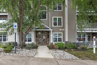 594 Saint Andrews Pl - Photo 1 of 1