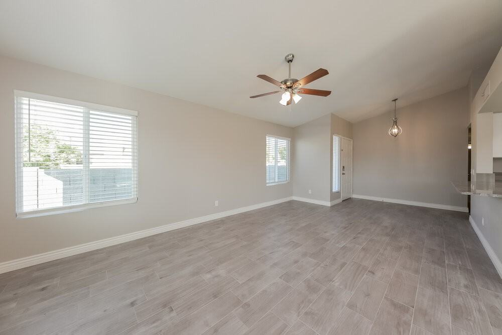 8741 W Greenbrian Dr - Photo 3 of 16