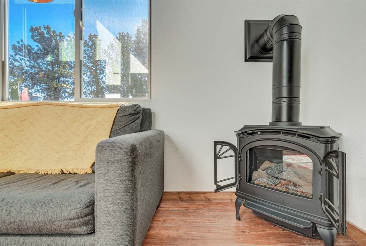 123 Pinecrest Rd #1065700P - Photo 5 of 40