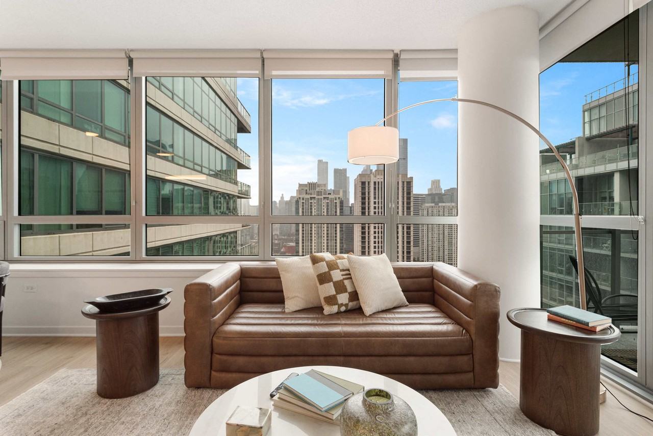 365 North Halsted Street - Photo 6 of 103