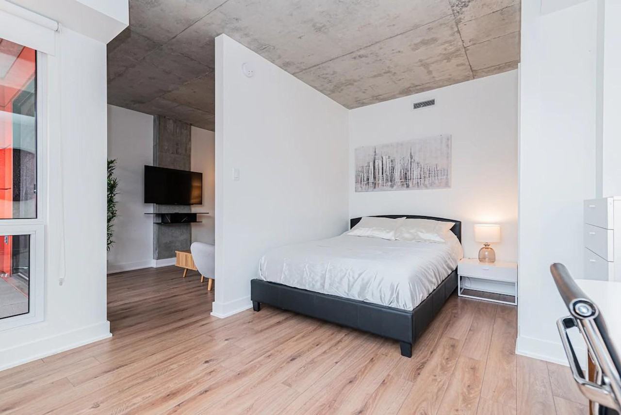 885 Boul De Maisonneuve E #1261834P - Photo 3 of 21