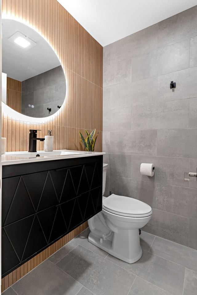 3024 Humboldt Ave S #1272806P - Photo 4 of 35