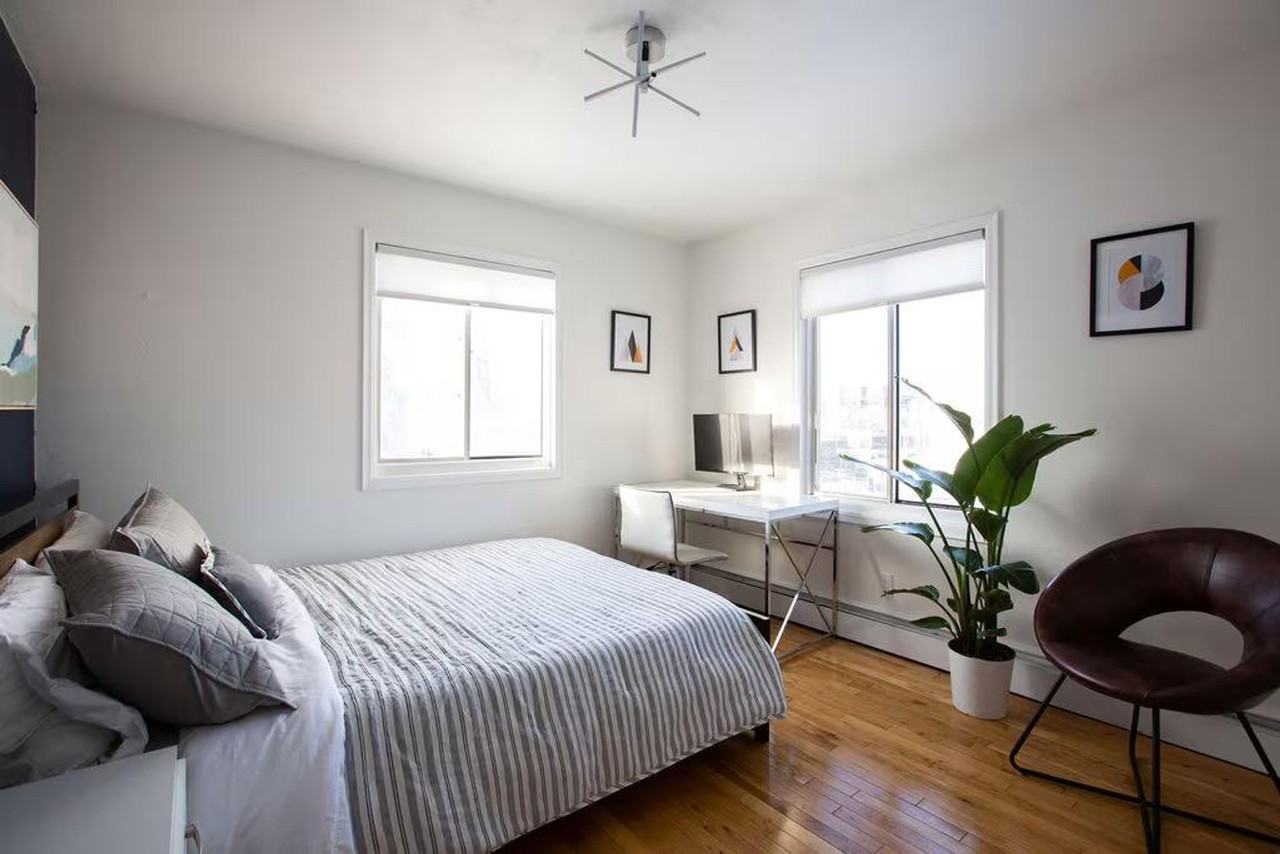 3024 Humboldt Ave S #1272806P - Photo 7 of 35