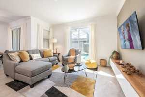 featured image of 1088 Leader St