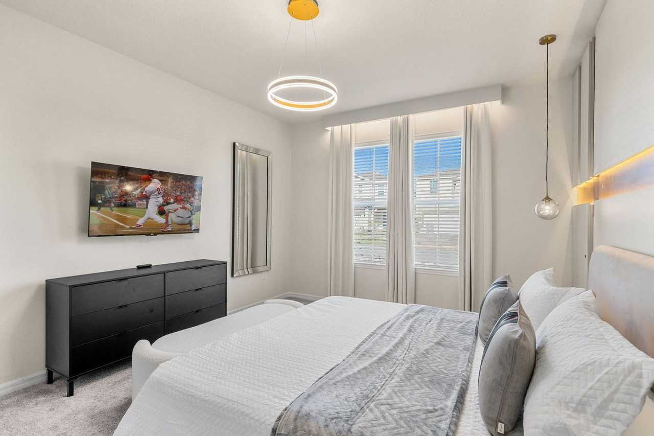 16220 Saint Martin St #1280850P - Photo 7 of 50