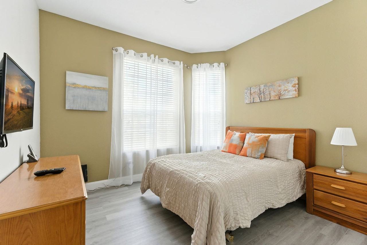 8101 Coconut Palm Way #1280959P - Photo 2 of 25