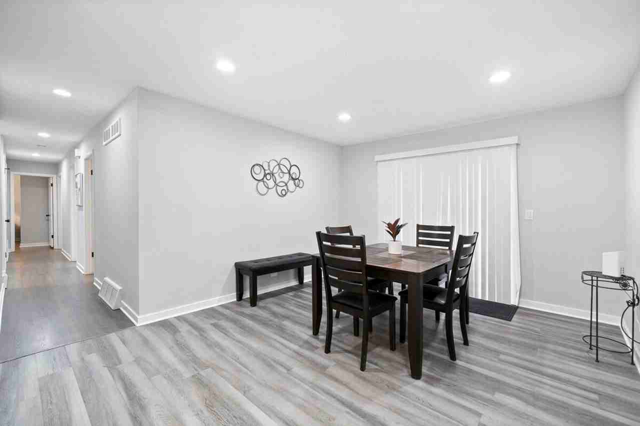 334 W Central Ave #1285033P - Photo 5 of 26