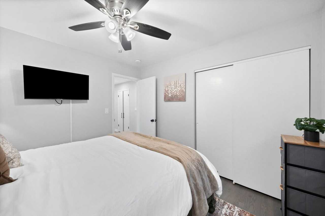 334 W Central Ave #1285033P - Photo 2 of 26