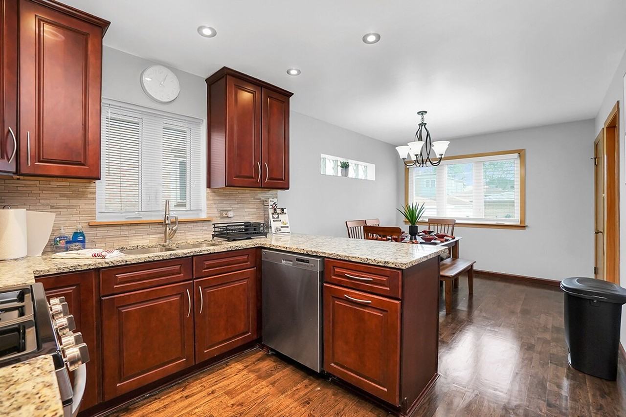 6059 West 64th Street #1285059P - Photo 6 of 19