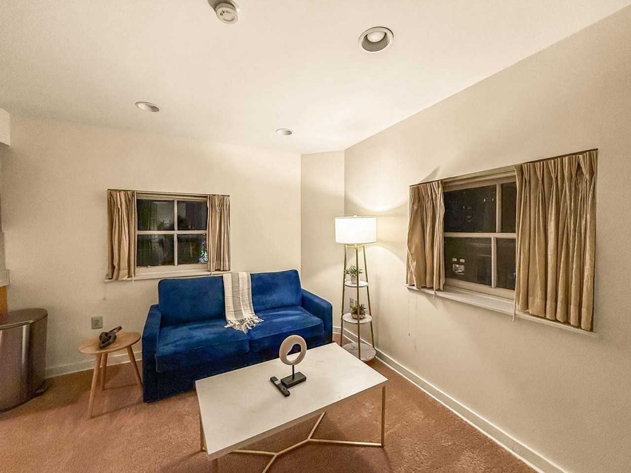 250 S 17th St #1285556P - Photo 2 of 10