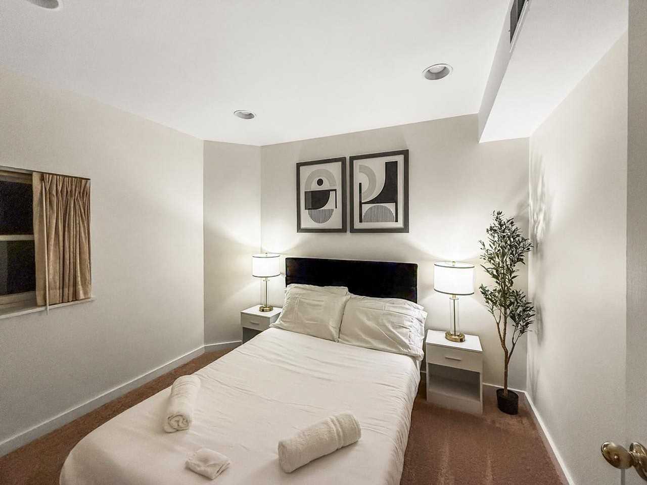 250 S 17th St #1285556P - Photo 4 of 10