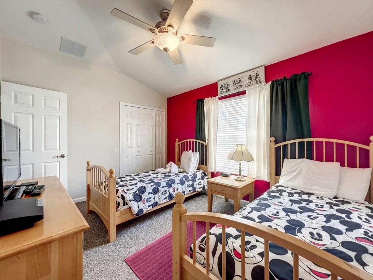 2421 Silver Palm Dr #1285821P - Photo 6 of 50