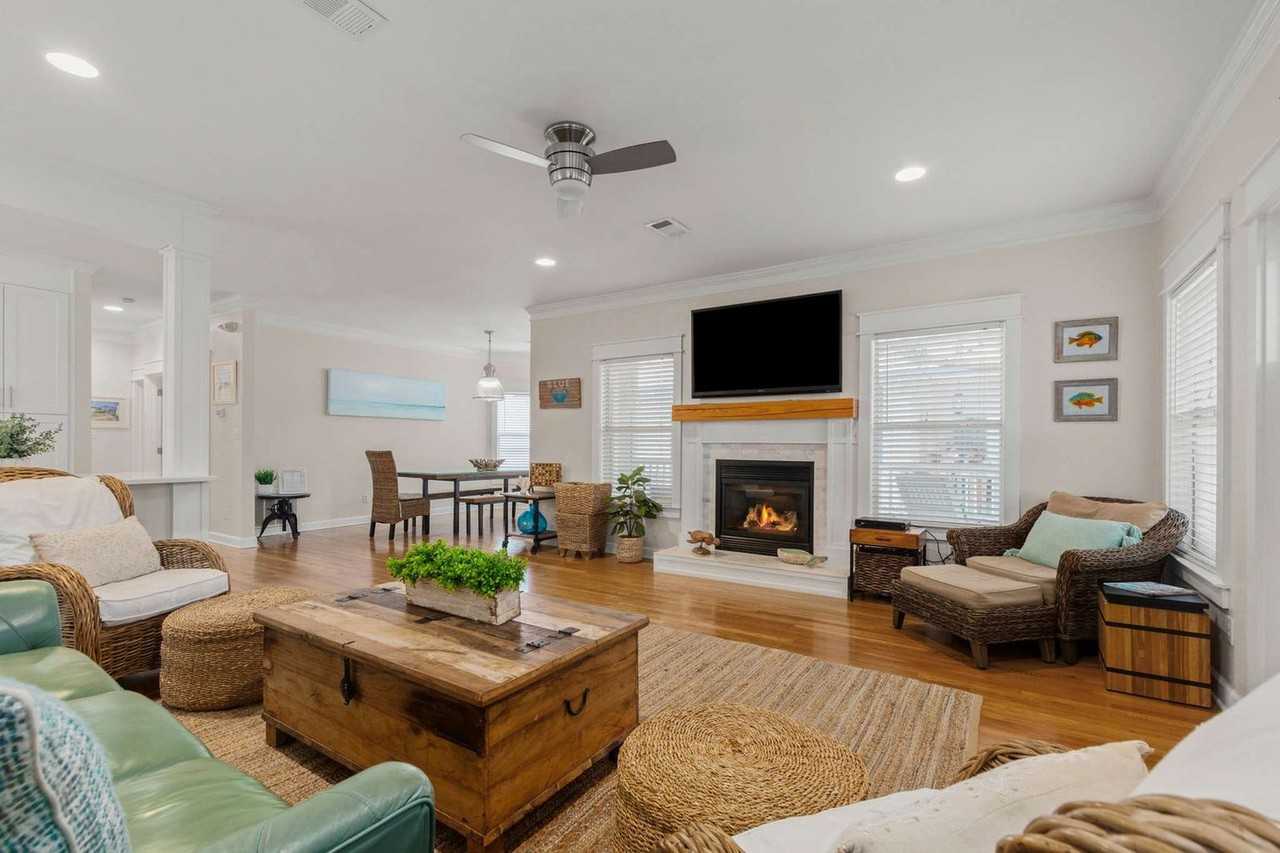 66 Sunfish St #1285893P - Photo 3 of 50