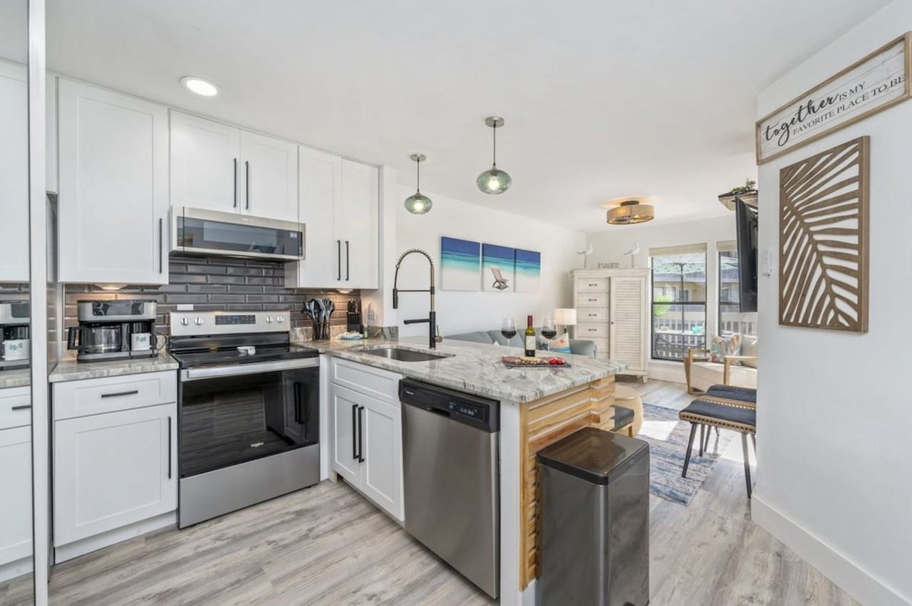 775 Gulf Shore Drive - Photo 6 of 100