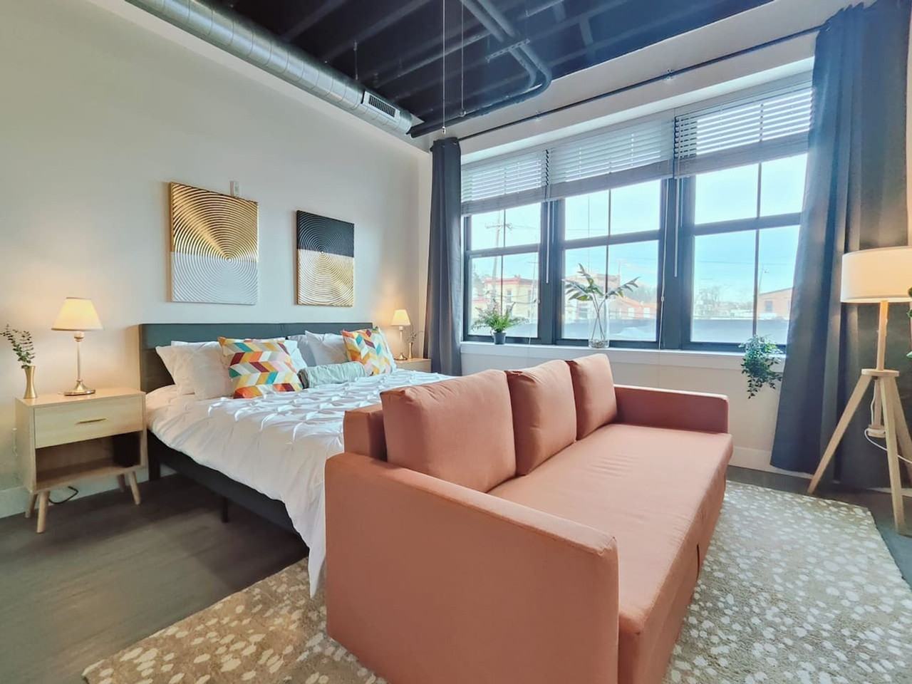 200 W Roberts Ave #1289455P - Photo 2 of 24