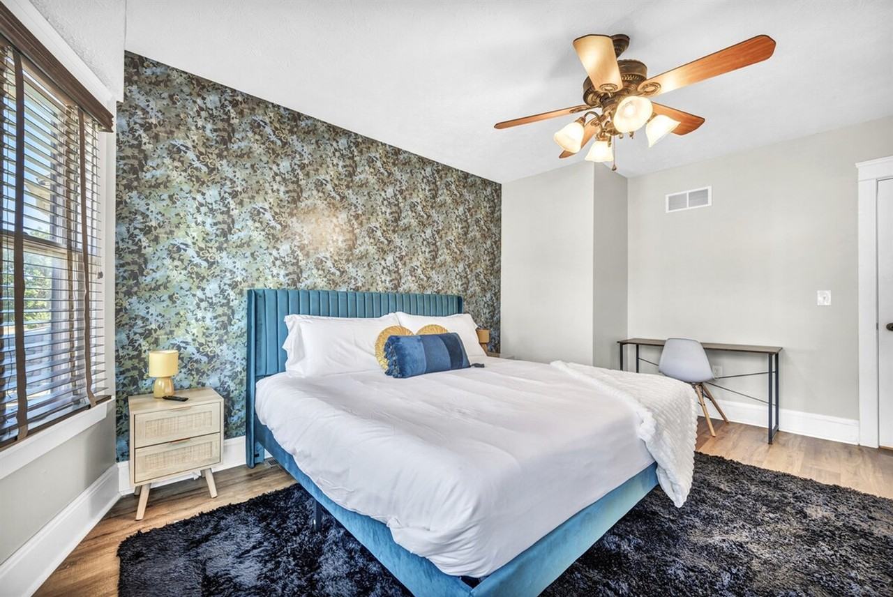 1501 East 105th Street - Photo 4 of 47