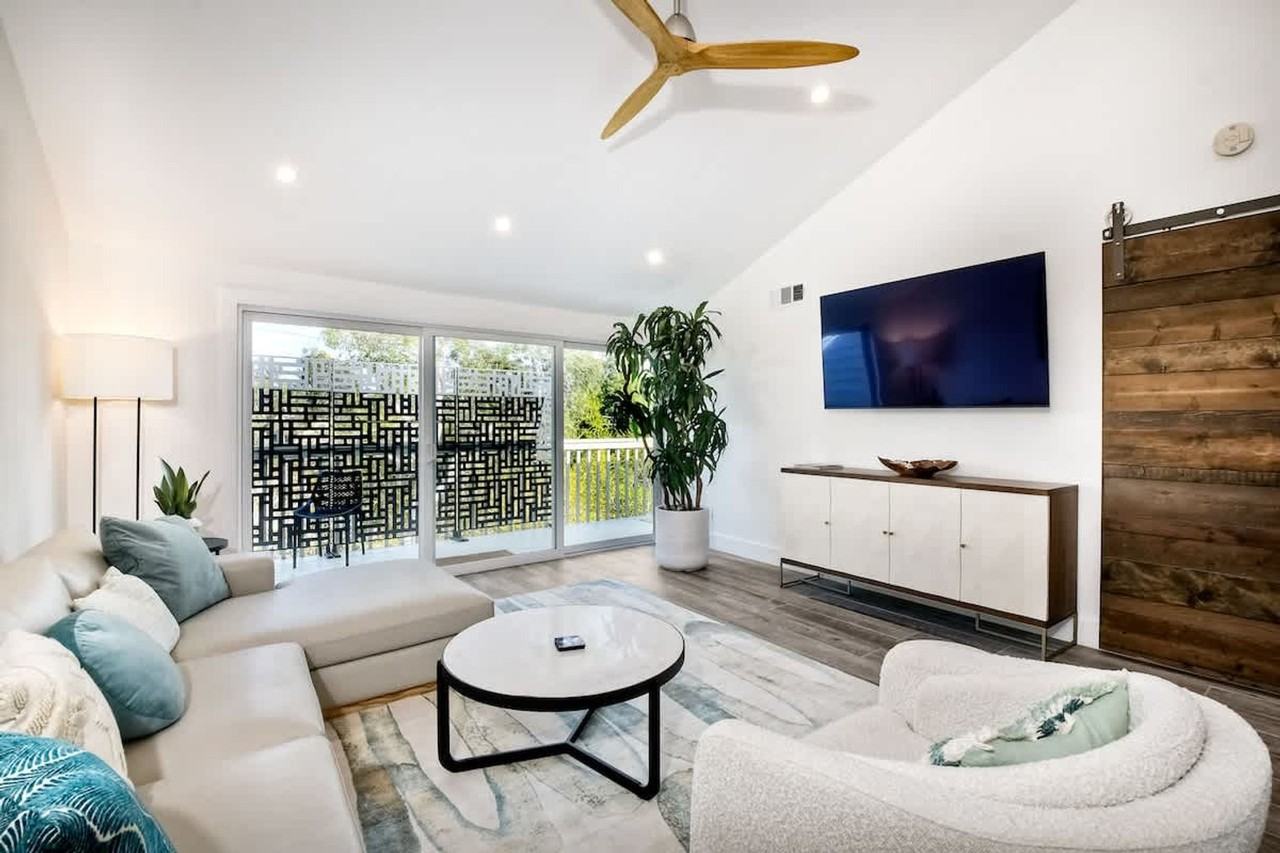 1823 Milbank Rd #1292600P - Photo 4 of 38