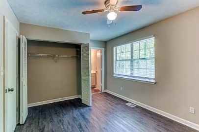 3497 Creekview Pl #3497 - Photo 7 of 19