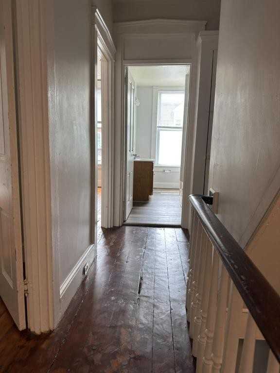 719 Columbia Ave - Photo 4 of 7