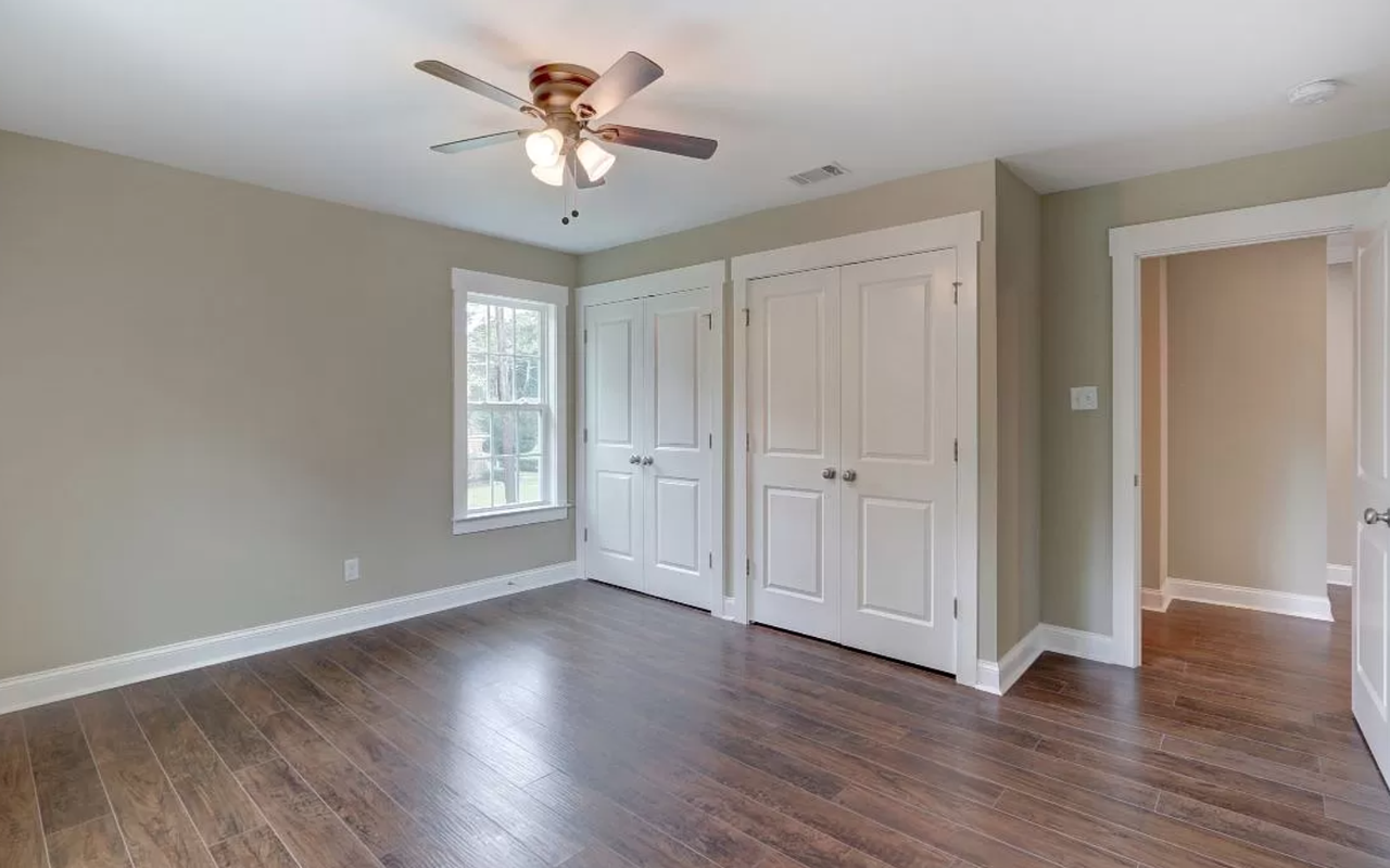 3104 Lincoln St - Photo 7 of 32