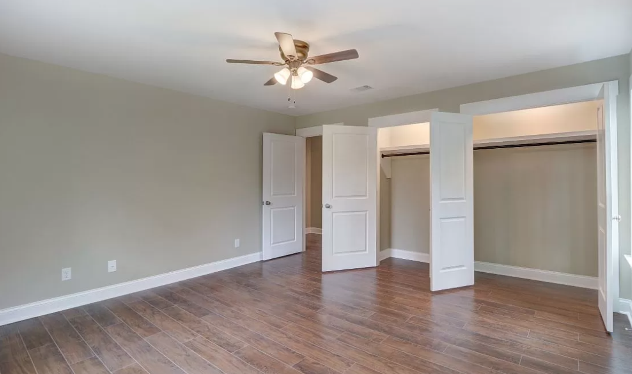 3104 Lincoln St - Photo 5 of 32