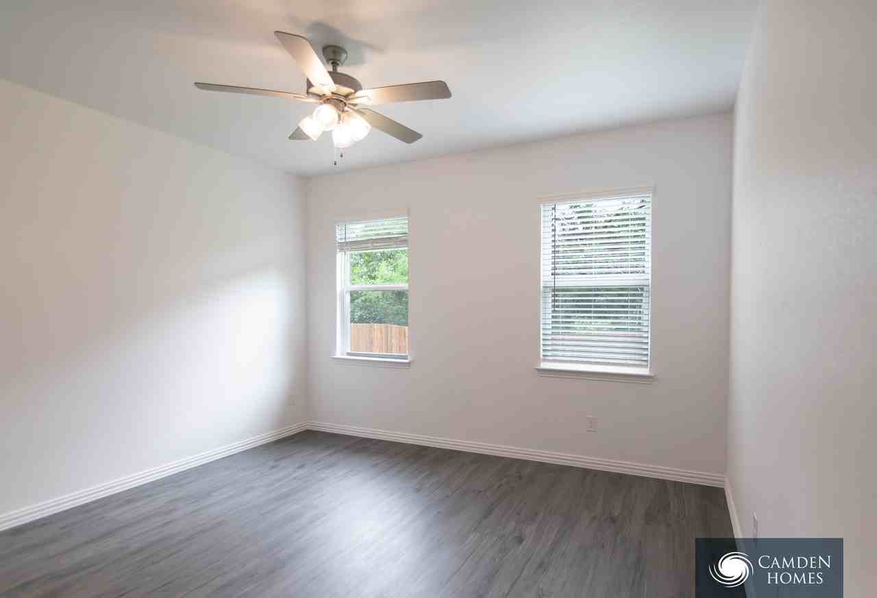 3560 Emu Ridge - Photo 3 of 12