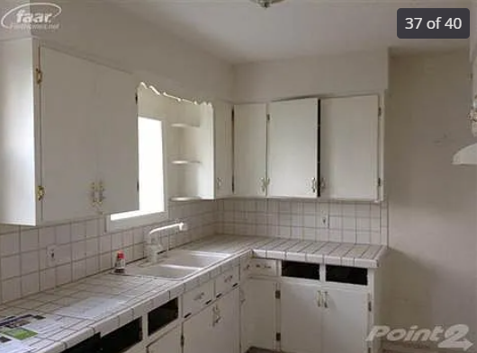 1426 Clancy Ave - Photo 2 of 37