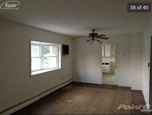 1426 Clancy Ave - Photo 3 of 37