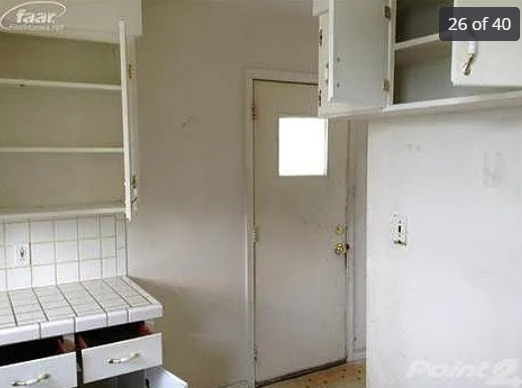 1426 Clancy Ave - Photo 7 of 37