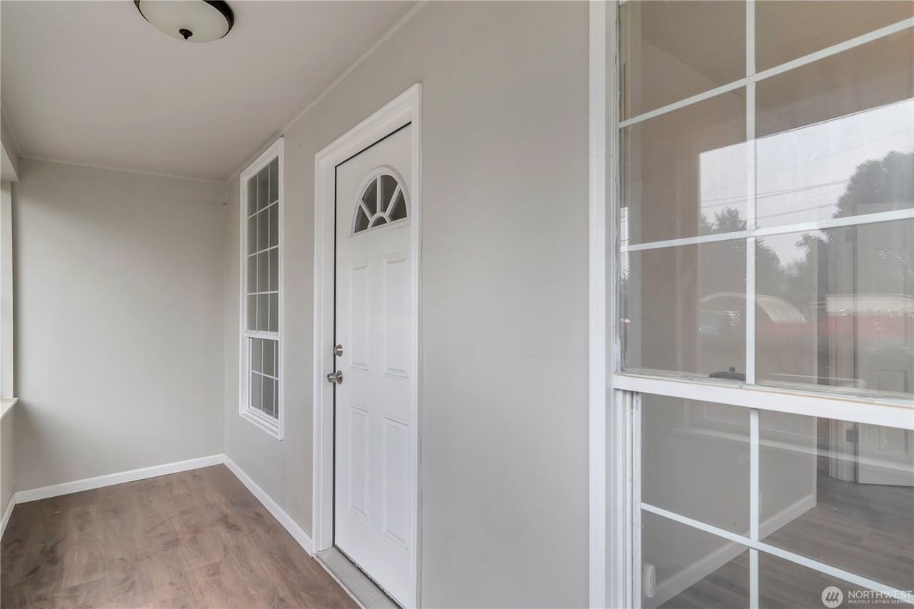 730 S Elmgrove St - Photo 2 of 11